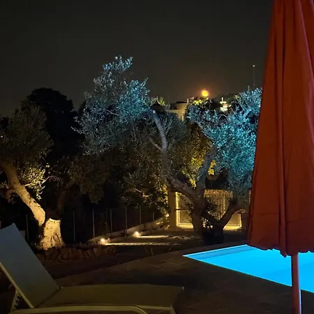 Trullo Qui Si Sana * Cisternino